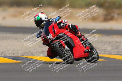 media/Sep-11-2022-SoCal Trackdays (Sun) [[81b7e951af]]/Turn 5 (1110am)/